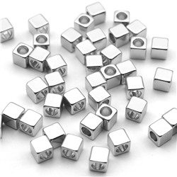 Бусина-разделитель кубик 4*4мм серебристый, отверстие 2,5мм (упаковка 10шт.)
