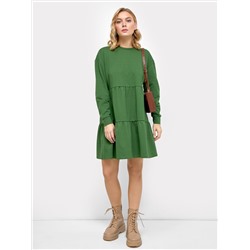 Свободное многоярусное платье мини зеленого цвета