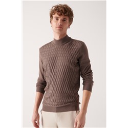 Светло-коричневый вязаный свитер Полуводолазка спереди Текстурированный хлопок Стандартный крой Стандартный крой