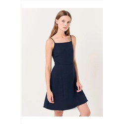 Темно-синее стильное мини-платье с лямкой на шее и бретельками