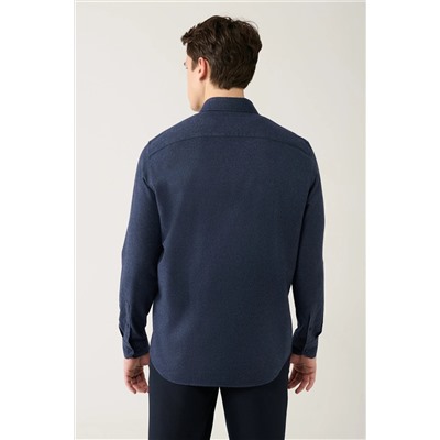 Мужская темно-синяя хлопковая рубашка свободного покроя с воротником на пуговицах E002003