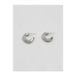 Блестящие стильные серьги с серебряными камнями 23SX810187