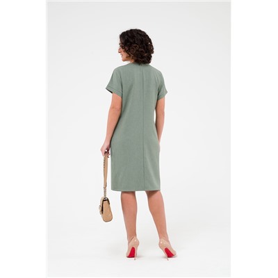 Платье короткое оливкового цвета с разрезом