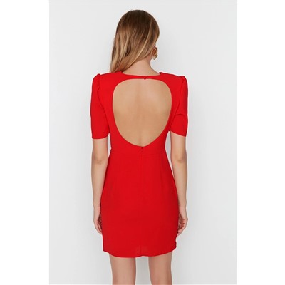 Элегантное вечернее платье с красными сборками TPRSS22EL2634