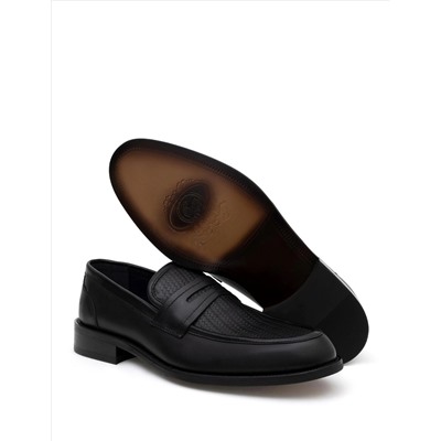 Черные классические туфли