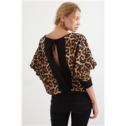 Женский черный - светло-коричневый свитшот с леопардовым принтом и открытой спиной, рукавами «летучая мышь» B161