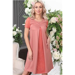 Женственное платье персикового оттенка