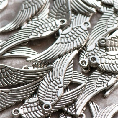 Подвеска металлическая "Крыло", цвет античное серебро, 30х9.5 мм