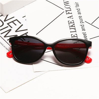 IQ10007 - Детские солнцезащитные очки ICONIQ Kids S5003 С2 черный-красный
