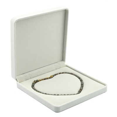 Подарочный футляр для ожерелье 190*190*40мм, бархат, белый