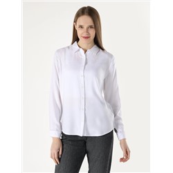 Базовая женская белая рубашка с длинным рукавом стандартного кроя