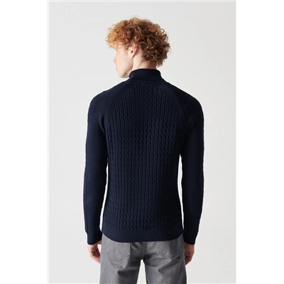 Мужской темно-синий жаккардовый свитер с высоким воротником A12y5013