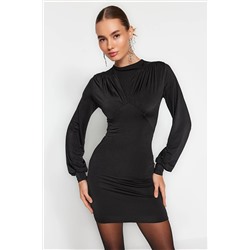 Черное приталенное трикотажное платье TPRAW24EL00160
