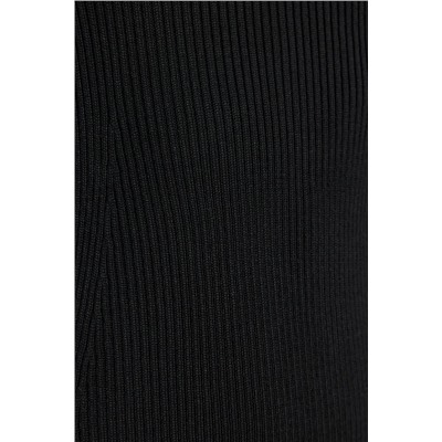Черное мини-трикотажное платье с круглым вырезом TWOAW24EL00045