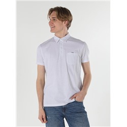 Белая мужская футболка с воротником-поло стандартного кроя с принтом