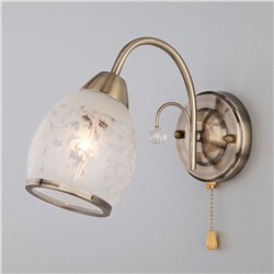 Настенный светильник со стеклянным плафоном
                     Eurosvet  30026/1 античная бронза