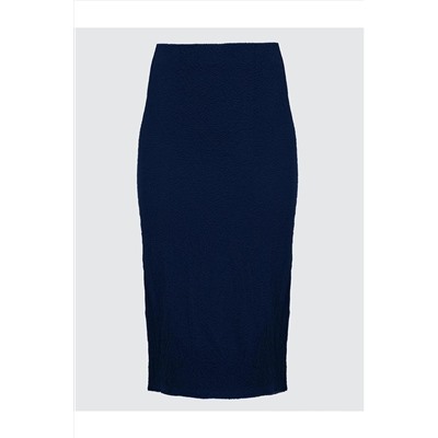 Темно-синяя стильная прямая юбка-миди с нормальной талией
