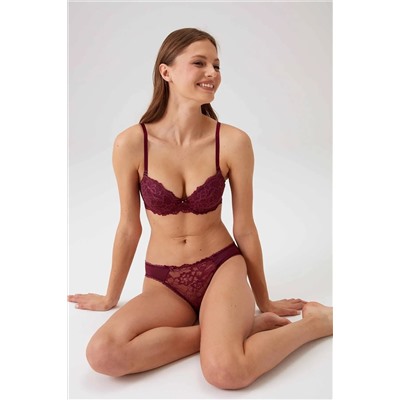 Женский комплект нижнего белья Plum 4561 Milan Push Up с кружевными подкладками и трусиками в приданое