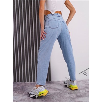 Женские джинсы 👖  ☑️ Бананы - американки  ☑️ Качество отличное 😘 ☑️ Хлопок с добавлением стрейча  ☑️ Посадка высокая , рост модели 170
