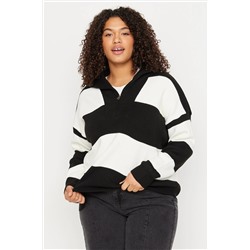 Черный вязаный свитер с низкими плечами и застежкой-молнией в полоску