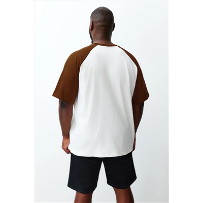 Удобная футболка из 100% хлопка с цветными блоками большого размера коричневого цвета с карманами TMNSS24BF00044