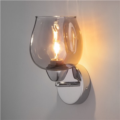 Настенный светильник со стеклянным плафоном
                     Eurosvet  30164/1 хром
