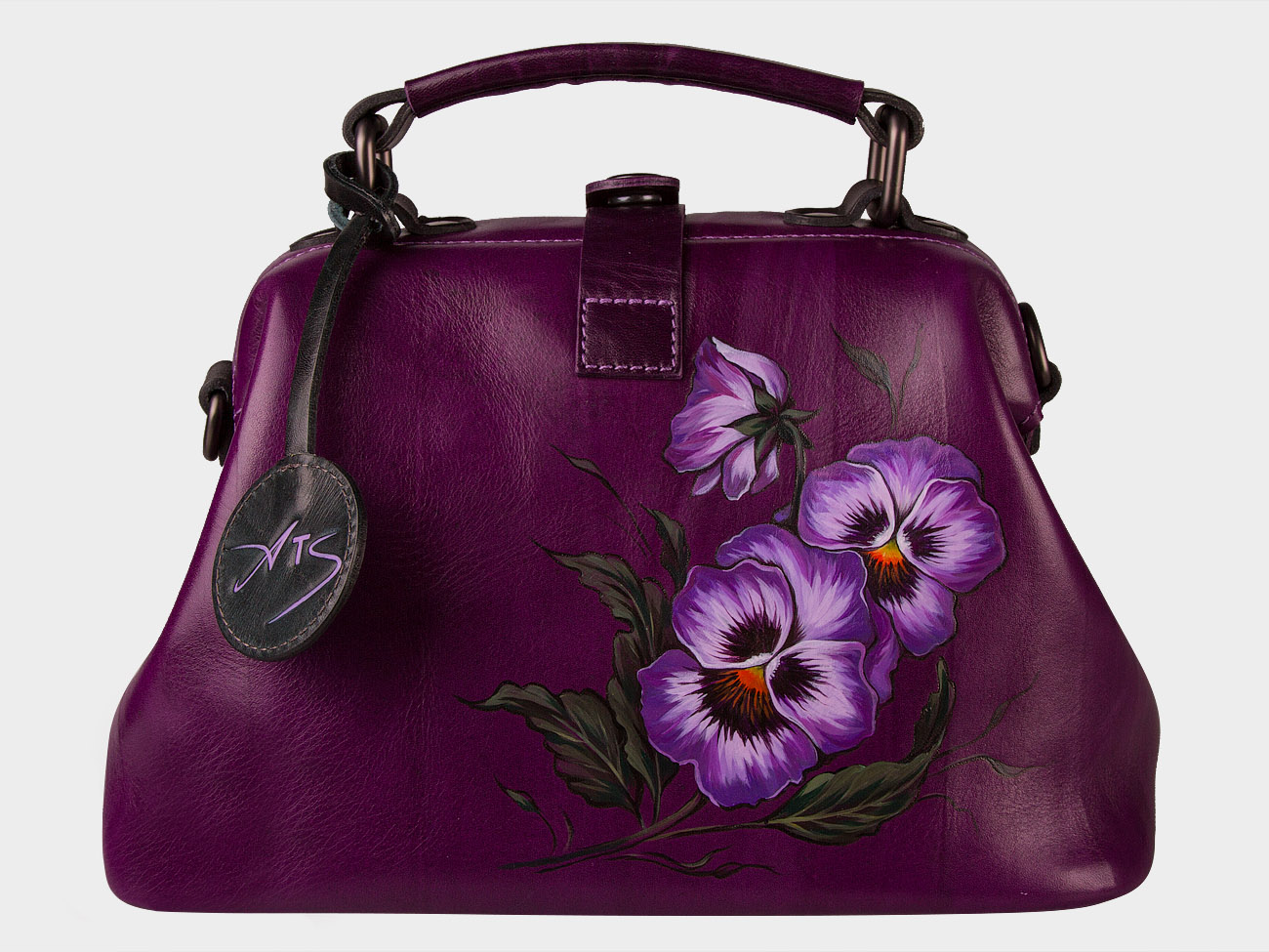 Купить сумку волгоград. Фиолетовая сумка. Фиолетовая сумочка. Сумка саквояж женская. Фиолетовая сумка женская.