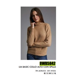 8WB5842 MAGLIA BASIC COLLO ALTO CON SPILLA