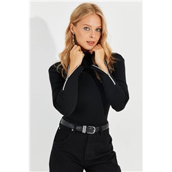 Женская блузка в рыбацком стиле с черными рукавами и молнией EY2567