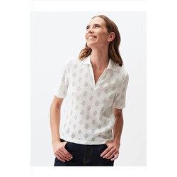 Ажурная блузка с короткими рукавами и воротником-поло цвета экрю