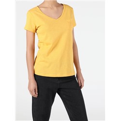 Желтая женская вязаная футболка с коротким рукавом стандартного кроя с v-образным вырезом