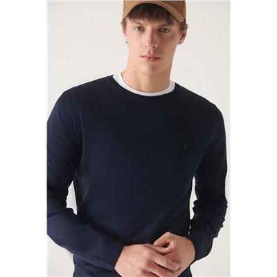 Мужской темно-синий шерстяной свитер стандартного кроя с круглым вырезом E005013