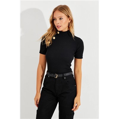 Женская черная блузка на пуговицах EY2560