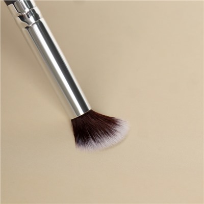 Кисть для макияжа «Brush GRAPHITE», 18,5 см, цвет тёмно-серый