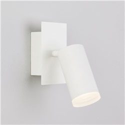 Настенный светодиодный светильник в стиле минимализм
                     Eurosvet  20067/1 LED белый