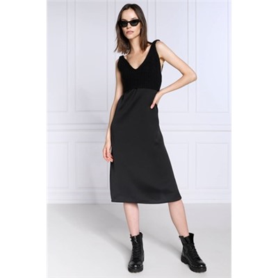 Vestido midi - Negro