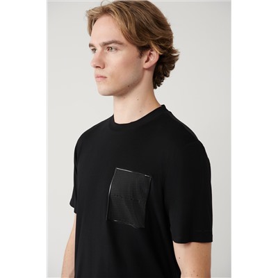 Черная футболка с круглым вырезом с мягким принтом