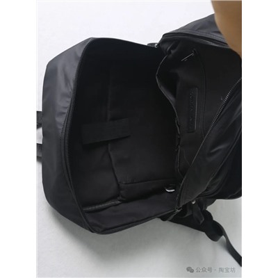Сумка и рюкзак   ⚫️Calvin Klei*n  Изготовлен на ориг.фабрике изготовителя. Выполнены из водонепроницаемой ткани. Размеры на фото