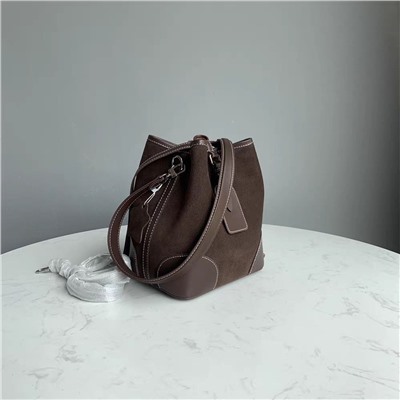Стильная и вместительная женская сумка