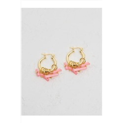 Светло-розовая серьга-кольцо с несколькими камнями 23SX810037