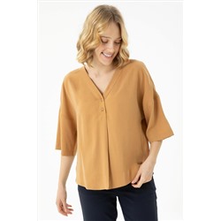 Женская рубашка светло-коричневого цвета с коротким рукавом Скидка 50% в корзине
