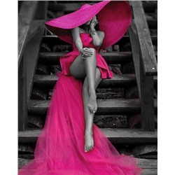 Женщина в розовом