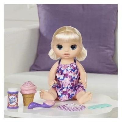 Hasbro Кукла "Малышка с мороженым" (30 см, интер., подвиж, ест, аксесс.)
