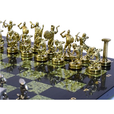 Шахматы подарочные с металлическими фигурами "Подвиги Геракла", 350*350мм