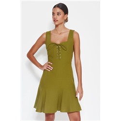 Мини-тканое платье с зеленой талией и отделкой «птичий глаз» TWOSS23EL00129