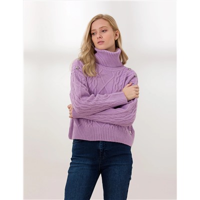 Сиреневый укороченный свитер с высоким воротником