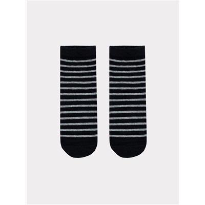 Детские носки черного цвета в тонкую белую полоску