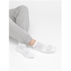 Короткие мужские носки белого цвета с сеткой и антибактериальной обработкой