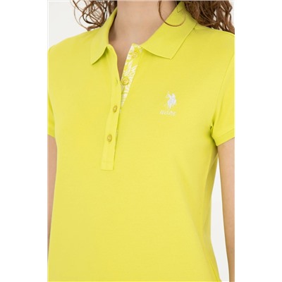 Женская базовая футболка фисташкового цвета с воротником-поло Неожиданная скидка в корзине