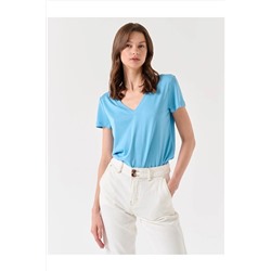 Небесно-голубая базовая трикотажная футболка с V-образным вырезом и короткими рукавами 23SAMAZING